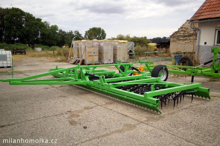 Zemědělská technika Bránosmyk