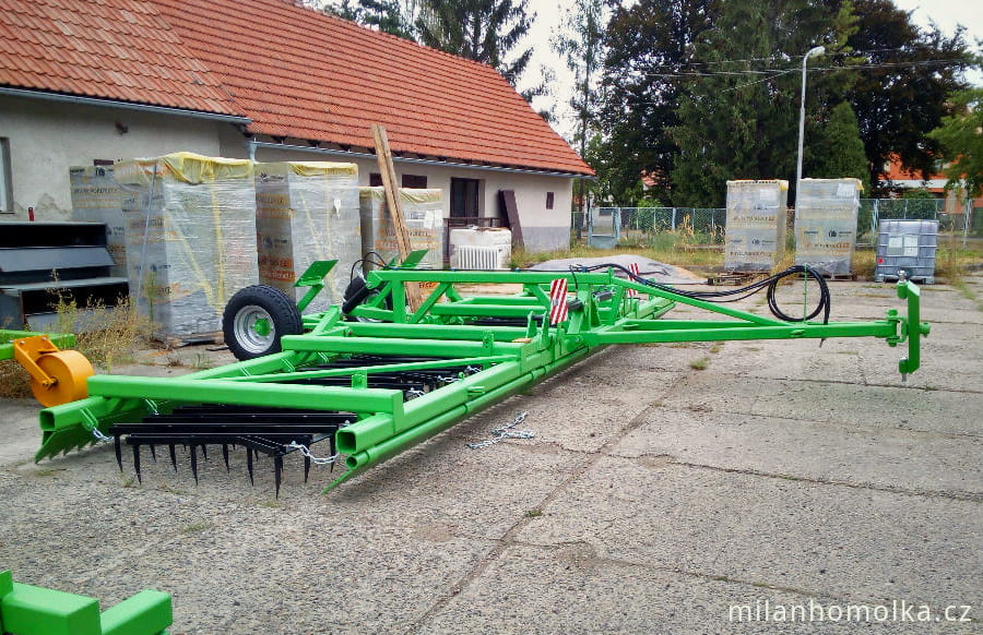 Zemědělská technika Bránosmyk