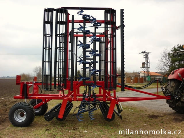 Zemědělská technika Kompaktor polonesený skládací KPS