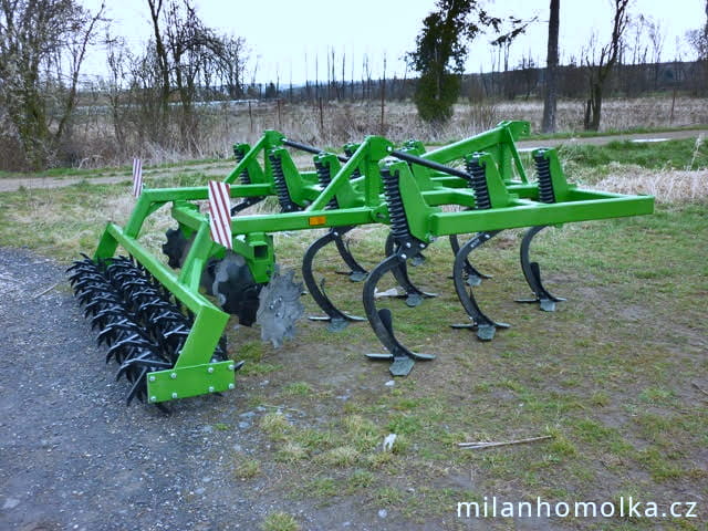 Zemědělská technika Radličkový podmítač Terran